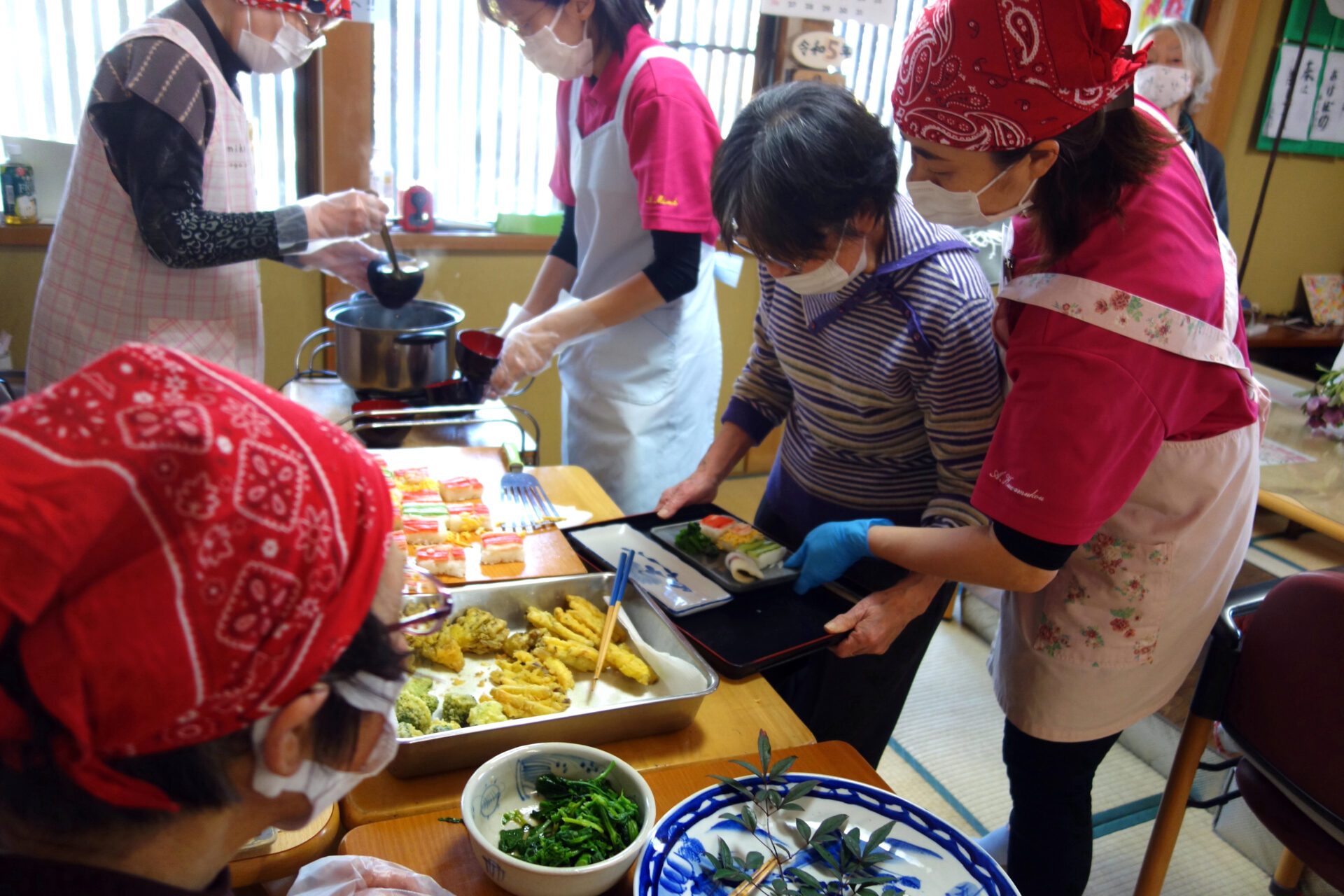 デイサービスでのひな祭りの食事