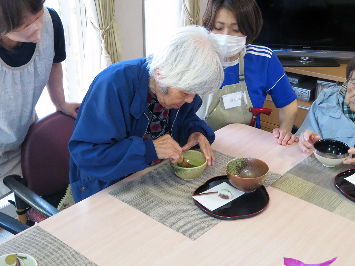 老人ホームのお茶会