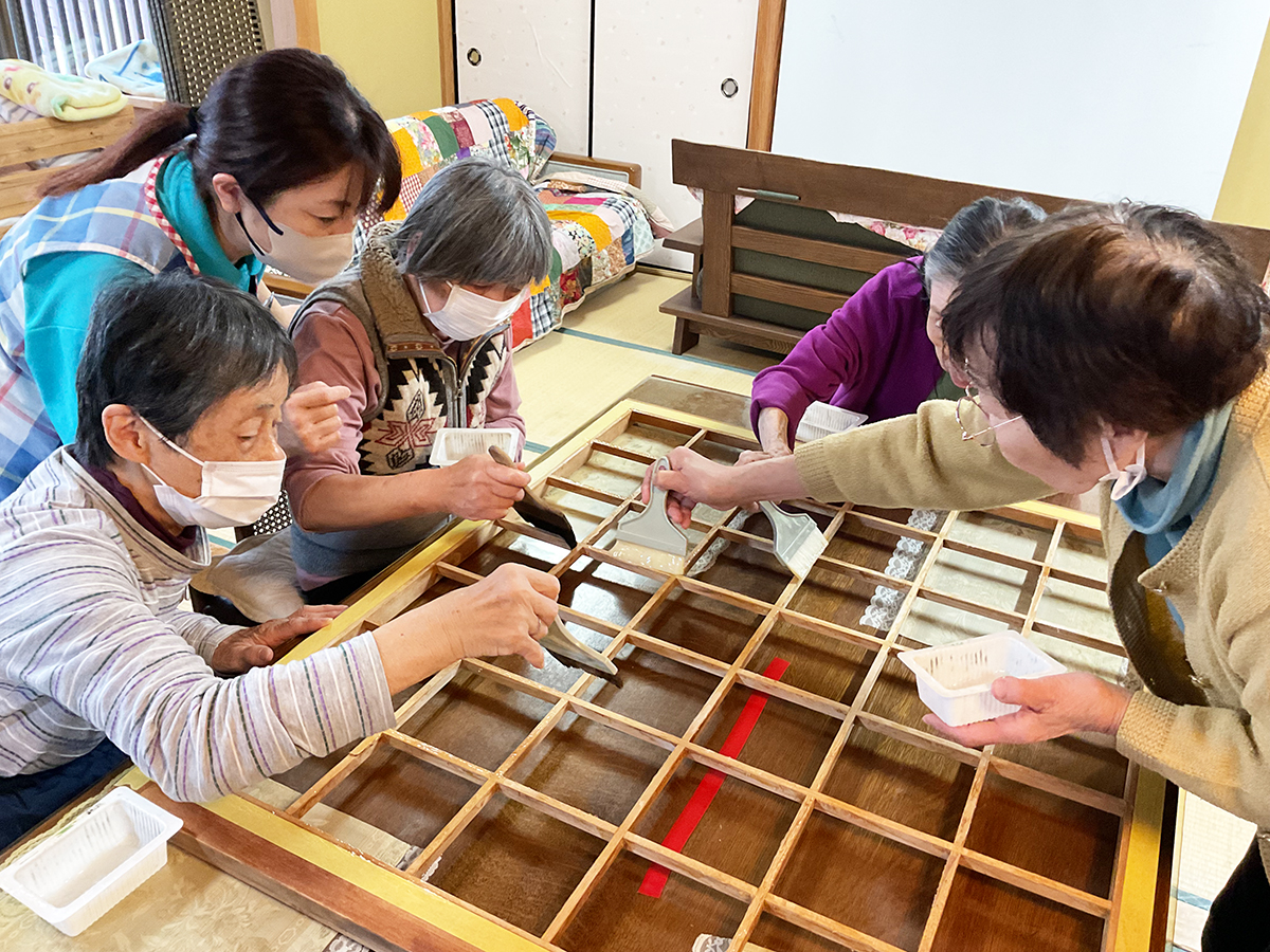 デイサービス「ネスト実籾」の障子の張り替え