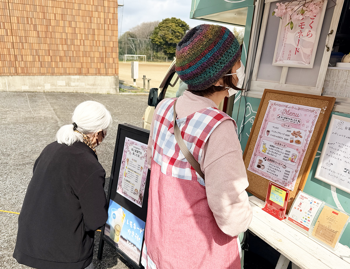 東葉高校１００周年のキッチンカー