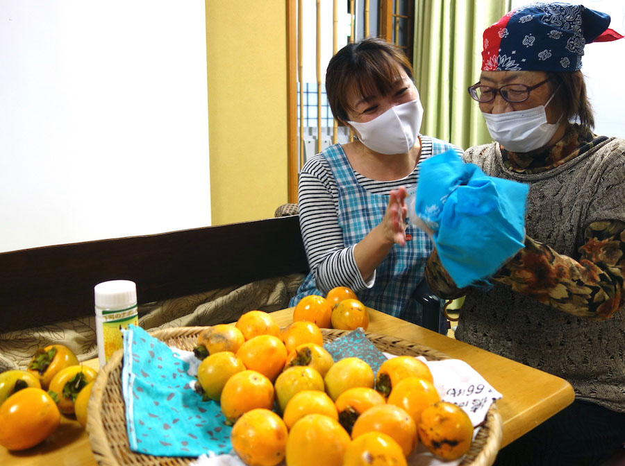 渋柿を甘くする魔法の知恵袋