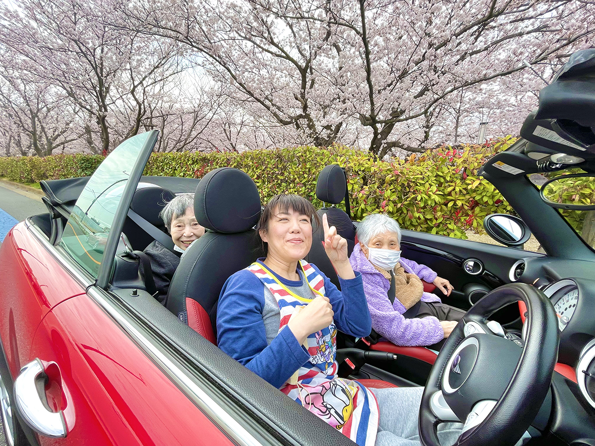 お花見はオープンカーで（東船橋編）