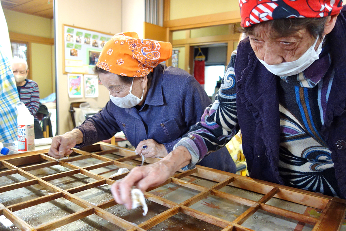 障子の張り替え、プロ集団参上！