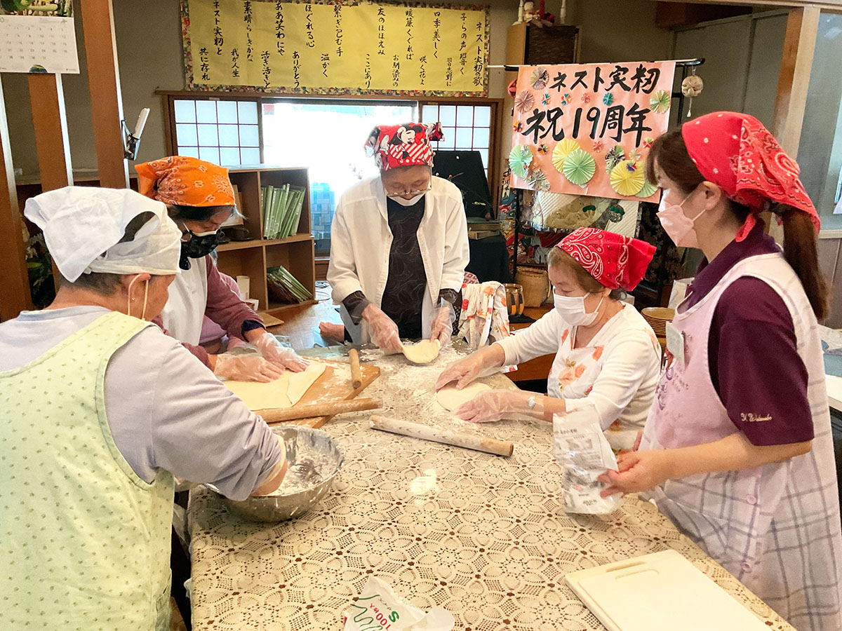 うどんを粉から手打ち。これも生活リハビリ。